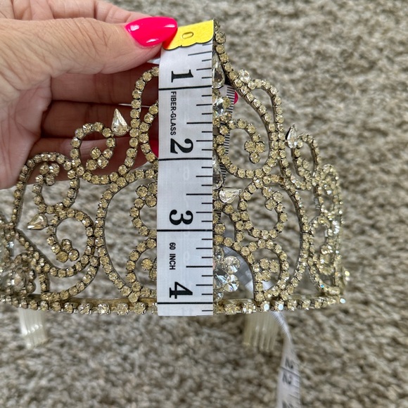 Vintage 70’s 80’s Adult Tiara & Box Collectors  Item - Picture 7 of 9